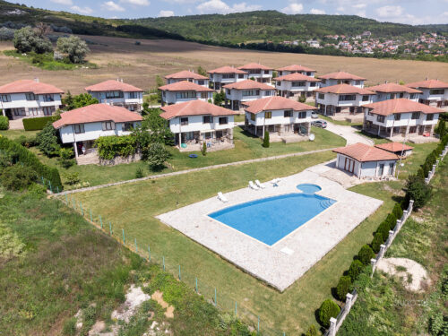 Фото и видео оглед на вила край морето